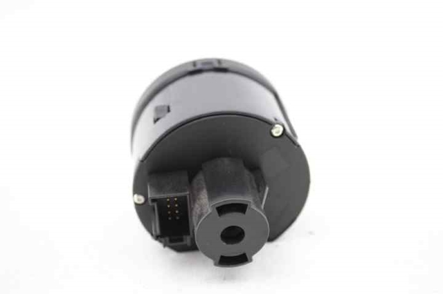 3C8941431C Interruptor de luces en el tablero comprar Girona