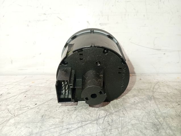 VAG 3C8941431C Interruptor de luces en el tablero  disponible Lugo