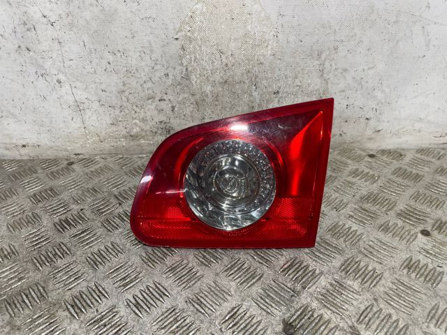 3C9945094 Piloto trasero interior derecho  en stock Sabadell
