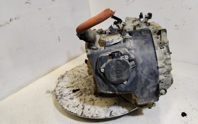 Transmisión automática completa Toyota Prius NHW20