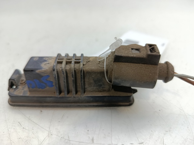 3D0943021A Luz de matrícula trasera  disponible Málaga