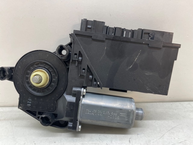 3D0959794E VAG Motor del elevalunas de la puerta trasera derecha comprar Madrid