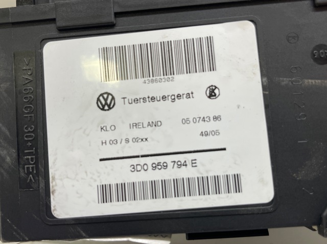 VAG 3D0959794E Motor del elevalunas de la puerta trasera derecha  en stock Valencia