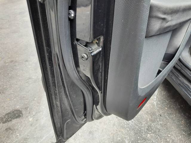 Cerradura puerta delantera izquierda para volkswagen touran 2.0 tdi azv 3D1837015AP