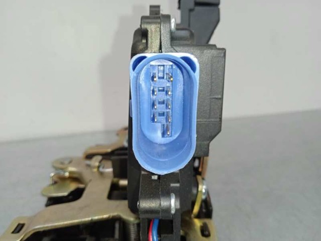 VAG 3D1837016A Cerradura de puerta delantera derecha  disponible Lugo