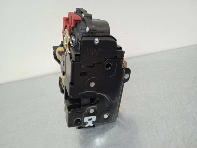 3D1837016A Cerradura de puerta delantera derecha  disponible Burgos