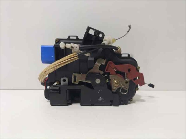 3D1837016A VAG Cerradura de puerta delantera derecha  en stock Córdoba