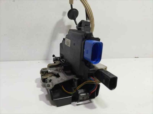VAG 3D1837016A Cerradura de puerta delantera derecha  en stock Terrassa
