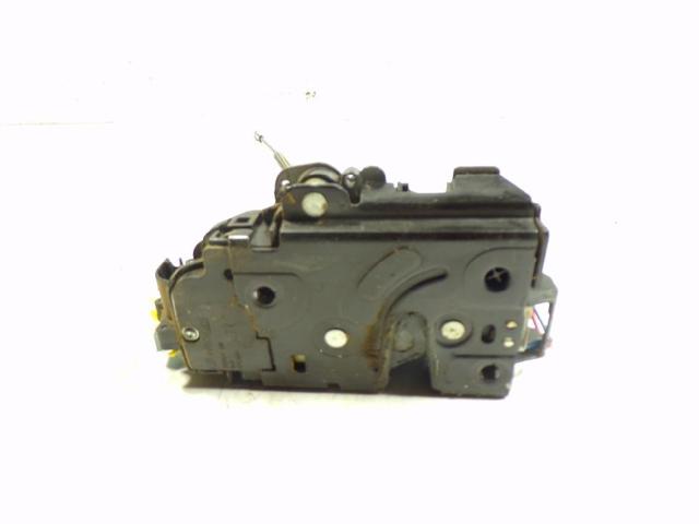 VAG 3D1837016AE Cerradura de puerta delantera derecha  en stock Terrassa