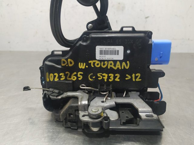 3D1837016AQ Cerradura de puerta delantera derecha  disponible Málaga