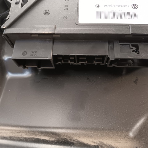 VAG 3D1959793E Motor del elevalunas de la puerta delantera izquierda  disponible Lugo
