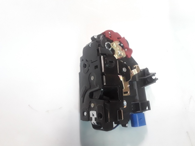 VAG 3D4839015A Cerradura de puerta trasera izquierda  comprar en Ponferrada