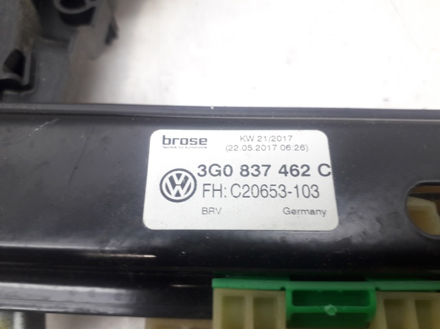 3G0837462C VAG Mecanismo de elevalunas de la puerta delantera derecha  disponible Ourense