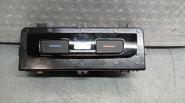 3G0907049D Unidad de control aire acondicionado  en stock Granada