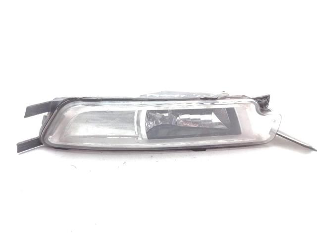 VAG 3G0941662H Faro antiniebla derecho  en stock Salamanca