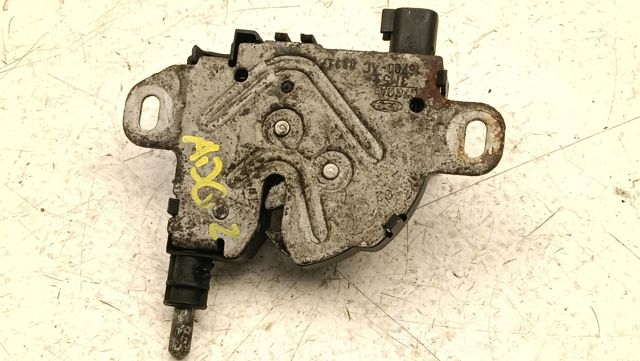 3M5116700 FORD Cerradura del capó  disponible Alicante
