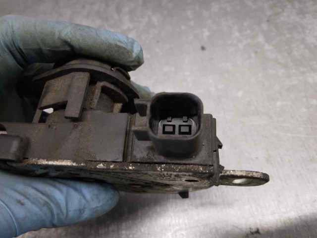 3M5116700AC Cerradura del capó  disponible Málaga