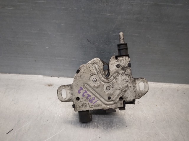 3M5116700AC Cerradura del capó  disponible Utrera