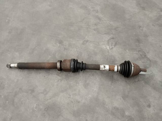 3M513B436DAD Semieje delantero derecho  disponible Utrera