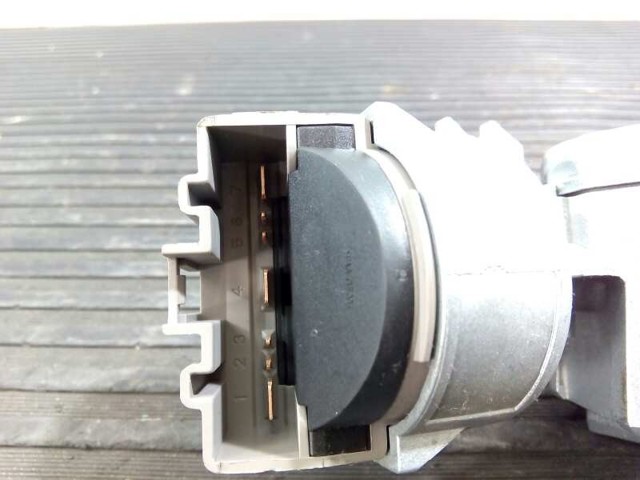 3M513F880AE Cerradura de encendido  disponible Burgos
