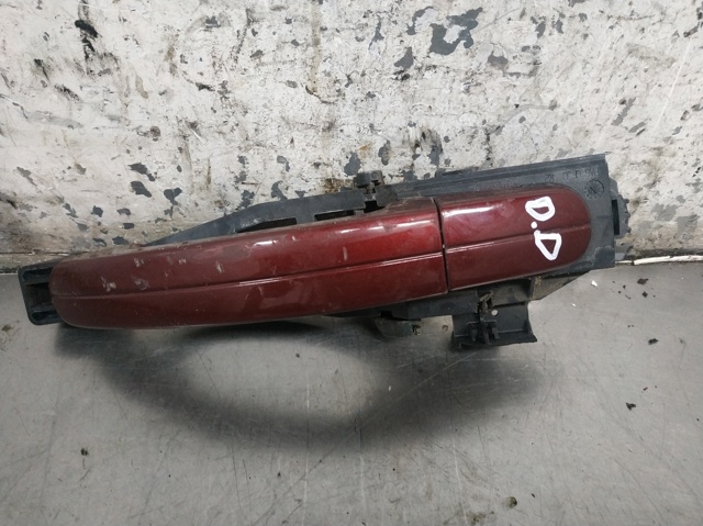 Manija exterior izquierda de puerta delantera 3M51R22404 FORD