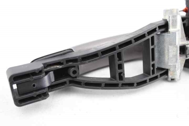 3M51R224A36AE FORD Soporte de manija exterior de puerta delantera izquierda comprar Madrid