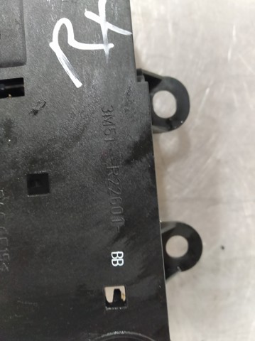 3M51R22601 Manija interior de puerta delantera izquierda  disponible Burgos