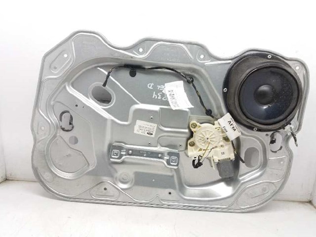 3M51R23200DA Ford