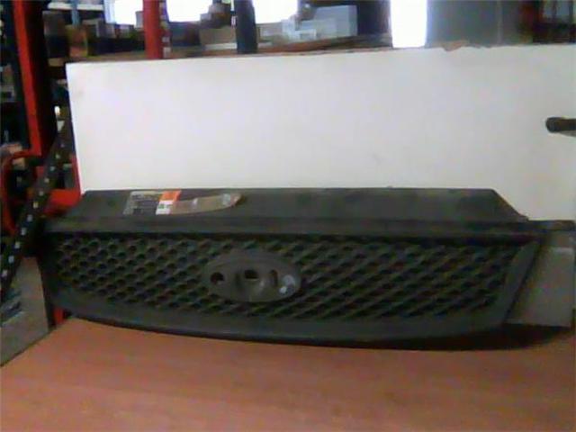 FORD 3M51R8138 Parrilla  en stock Terrassa
