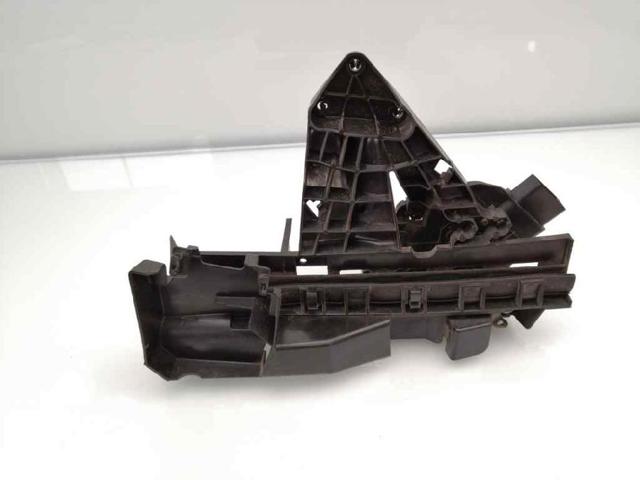 3M5AR21812AK FORD Cerradura de puerta delantera derecha  en stock Córdoba