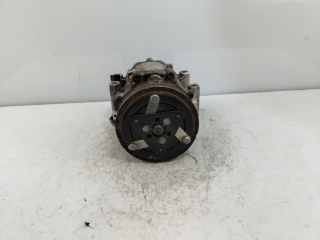 VOLVO 3M5H19D629HE Compresor de aire acondicionado  disponible España