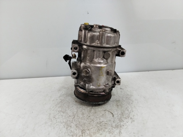VOLVO 3M5H19D629HE Compresor de aire acondicionado  disponible Valladolid