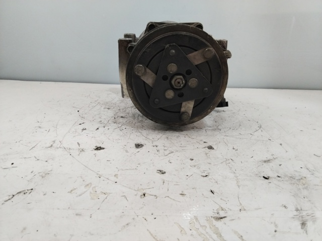 FORD 3M5H19D629SB Compresor de aire acondicionado  comprar en Albacete