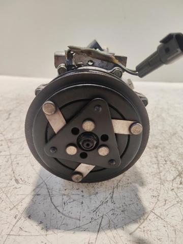 VOLVO 3M5H19D629TA Compresor de aire acondicionado  disponible Valladolid