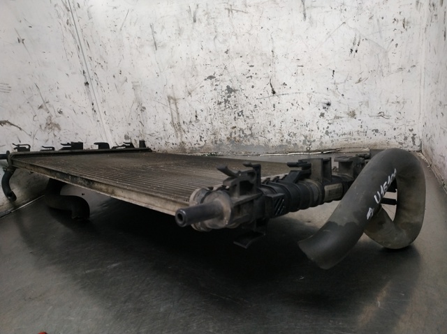 3M5H8005RK FORD Radiador de refrigeración del motor  comprar en Oviedo