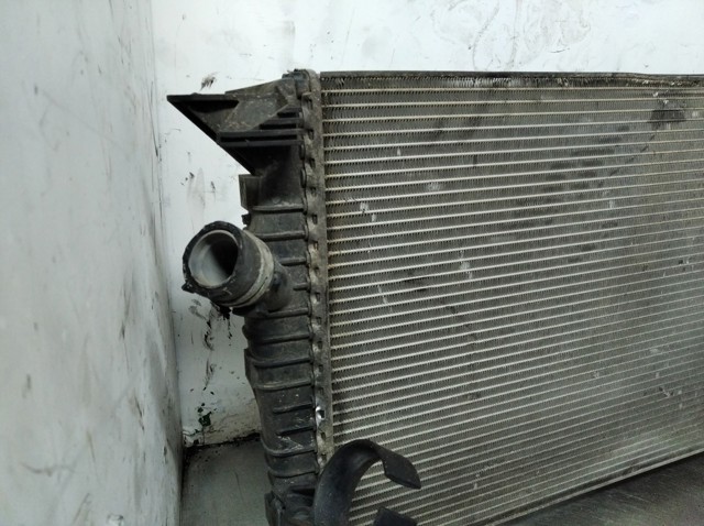 3M5H8005TI Radiador de refrigeración del motor  disponible Utrera