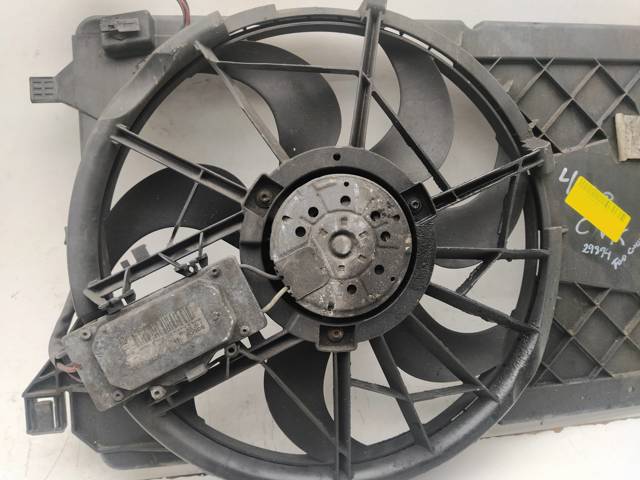 3M5H8C607RD Difusor del radiador de refrigeración con motor y hélice  comprar en Zaragoza
