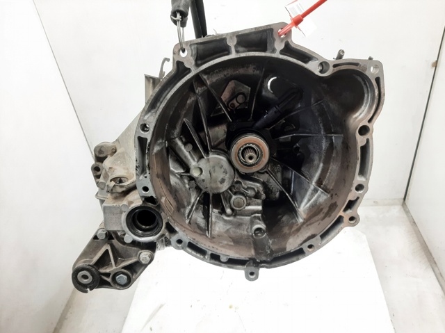 3M5R7002NB Ford