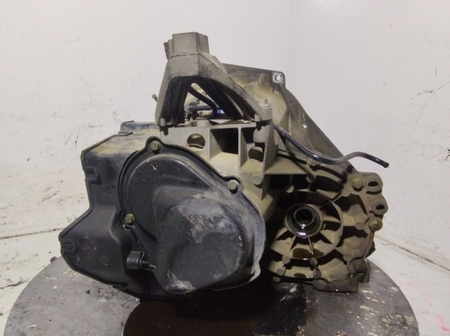 3M5R7002ND Ford