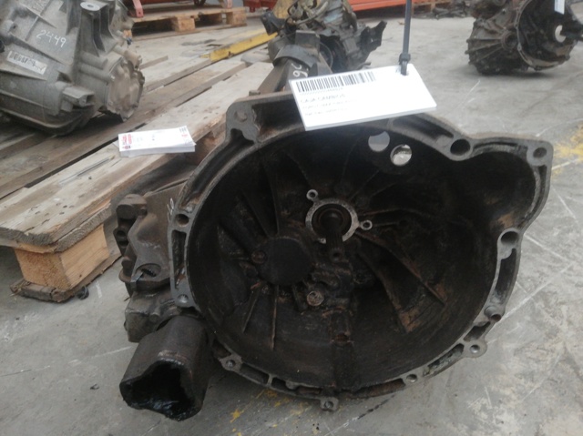3M5R7002NE Ford