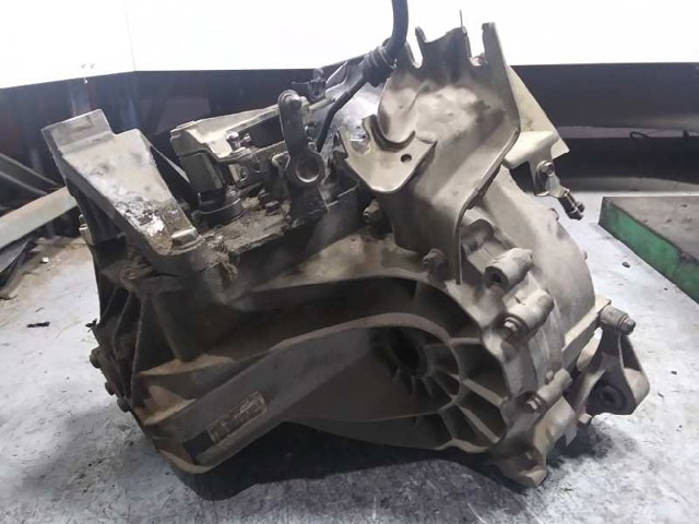 MAZDA 3M5R7002YF Caja de cambios manual completa  disponible España
