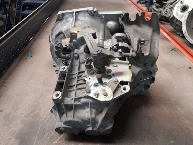 Transimisión manual Mazda 3  (2004-2006)