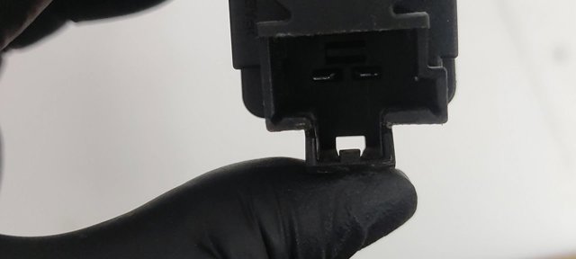 VOLVO 3M5T13480AC Interruptor de luz de freno  comprar en Ponferrada
