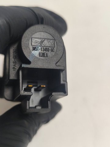 VOLVO 3M5T13480AC Interruptor de luz de freno  comprar en Ponferrada