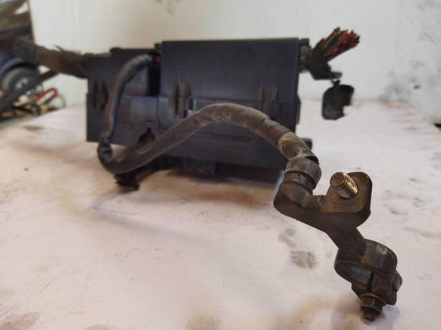 FORD 3M5T14A142AB Carcasa de la caja de fusibles comprar Tarragona