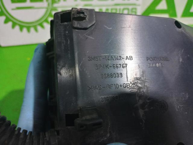 3M5T14A142AB FORD Carcasa de la caja de fusibles  en stock Córdoba