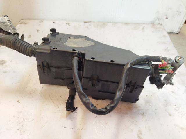 FORD 3M5T14A142AB Carcasa de la caja de fusibles comprar Barcelona