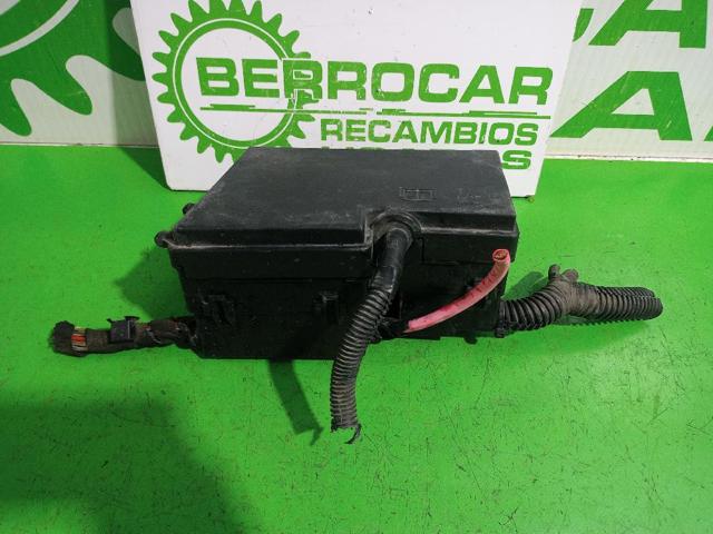 3M5T14A142AB FORD Carcasa de la caja de fusibles  comprar en Jaén
