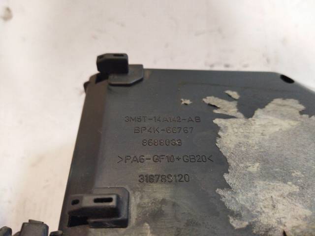 3M5T14A142AB Carcasa de la caja de fusibles  disponible Utrera