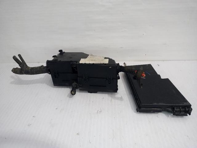 3M5T14A142AB Carcasa de la caja de fusibles comprar Sevilla